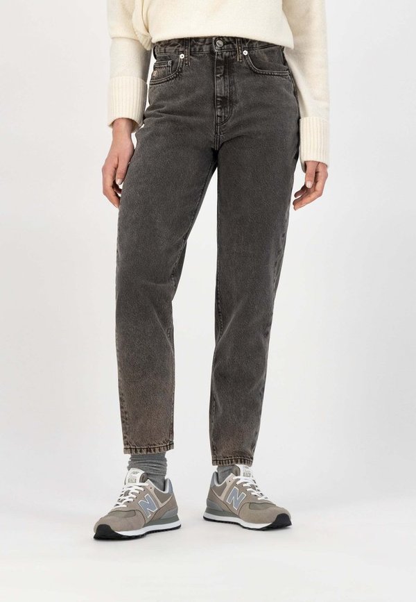 MUD Jeans Mams Tapered (chocolate)